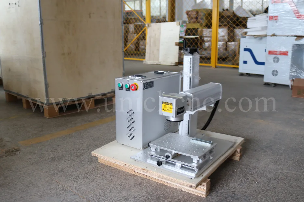 hot style Protable mini fiber 20w 30w 50w/laser marking machine for metal