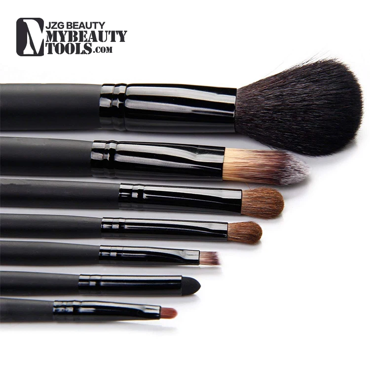 Makeup brush set.jpg