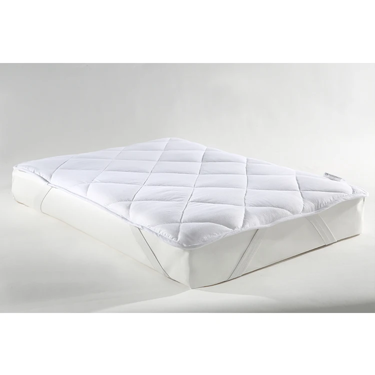 Quilted Mattress Cover Waterproof Mattress Protector With Elastic Strap