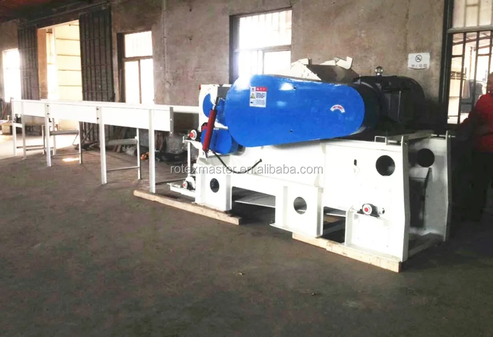 Malaysia Forestry Use Mobile Wood Chipper Wood Logs Shredder Machine