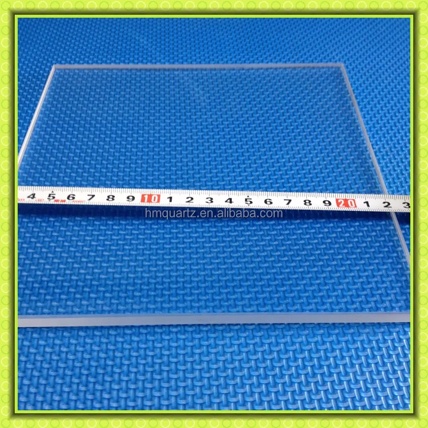 High temperature resistant quartz glass plate (52)