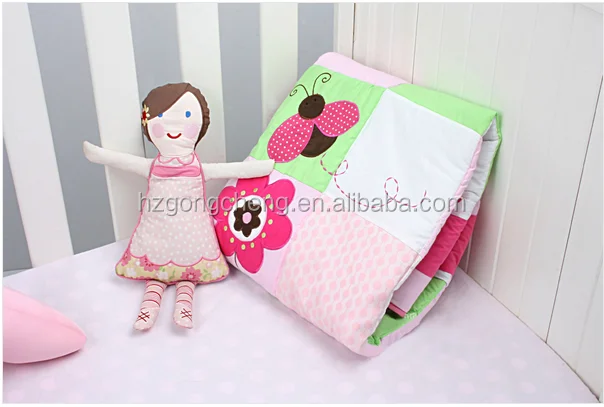 
quilt patchwork in red flower and insects cute applique 