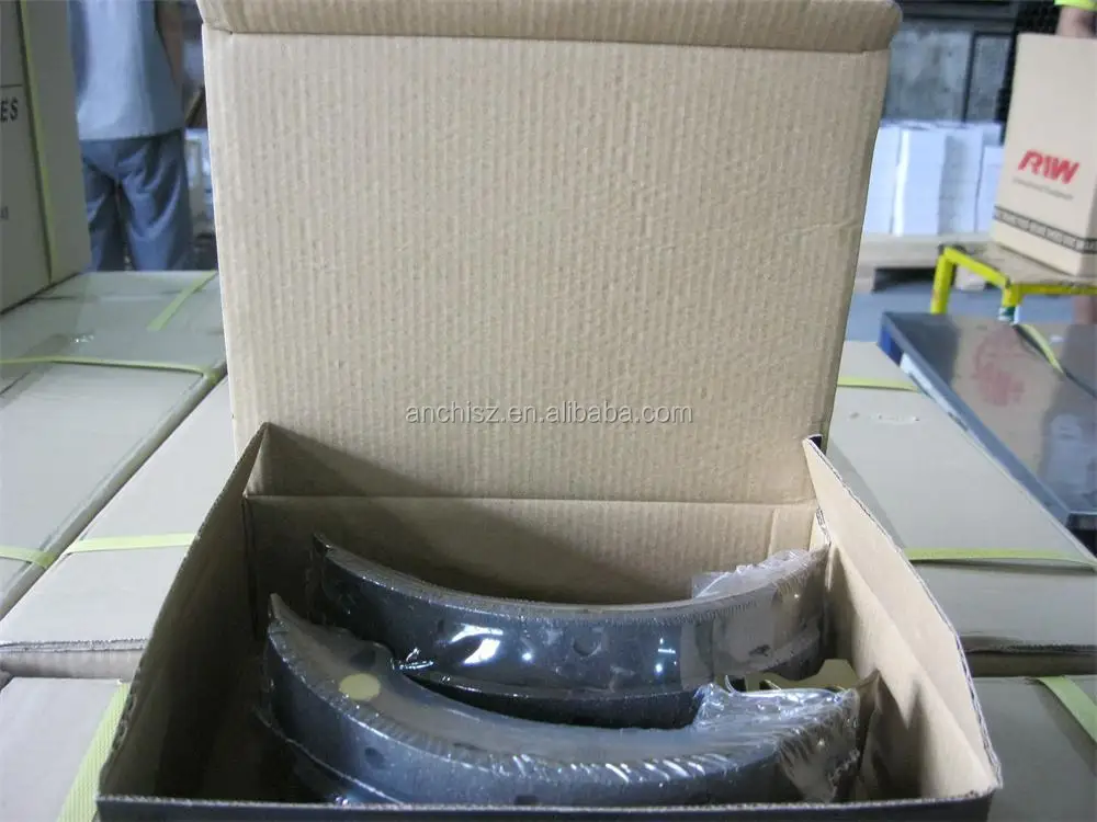 
Brake shoe for chevrolet n300 24545659 of auto parts 