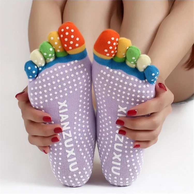 

Factory Wholesale Five fingers pilates socks Non Slip Yoga socks, 9kinds of different colors