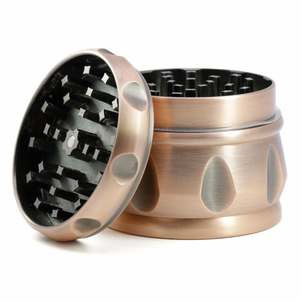 

Mettle New Arrival Diameter 63 MM 4 Pieces Zinc Alloy Diamond Shape Drum-shape Chamfer Side Bronze Concave Weed Herb Grinder