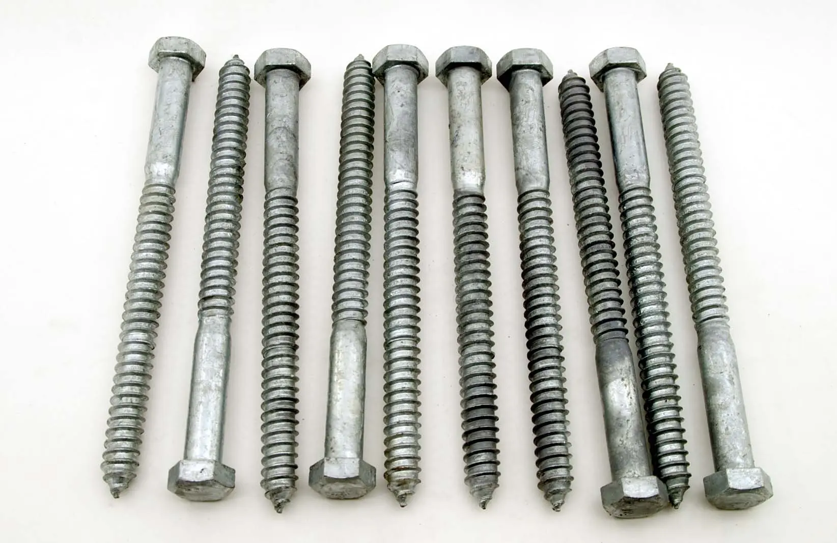 Woods and bolts. Galvanized Bolts. Hex head Screw. Scaffolding Bolt. Lag10 8100015.