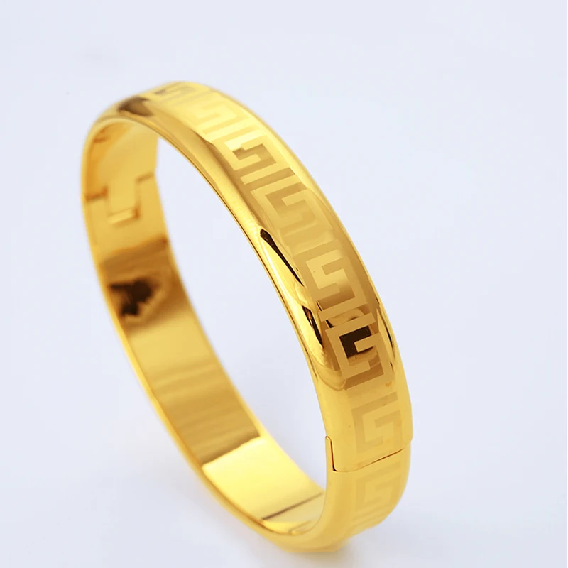 

xuping fine jewelry smooth decorative design princess bracelet bangle for women