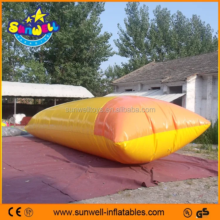 inflatable water jumping pillow