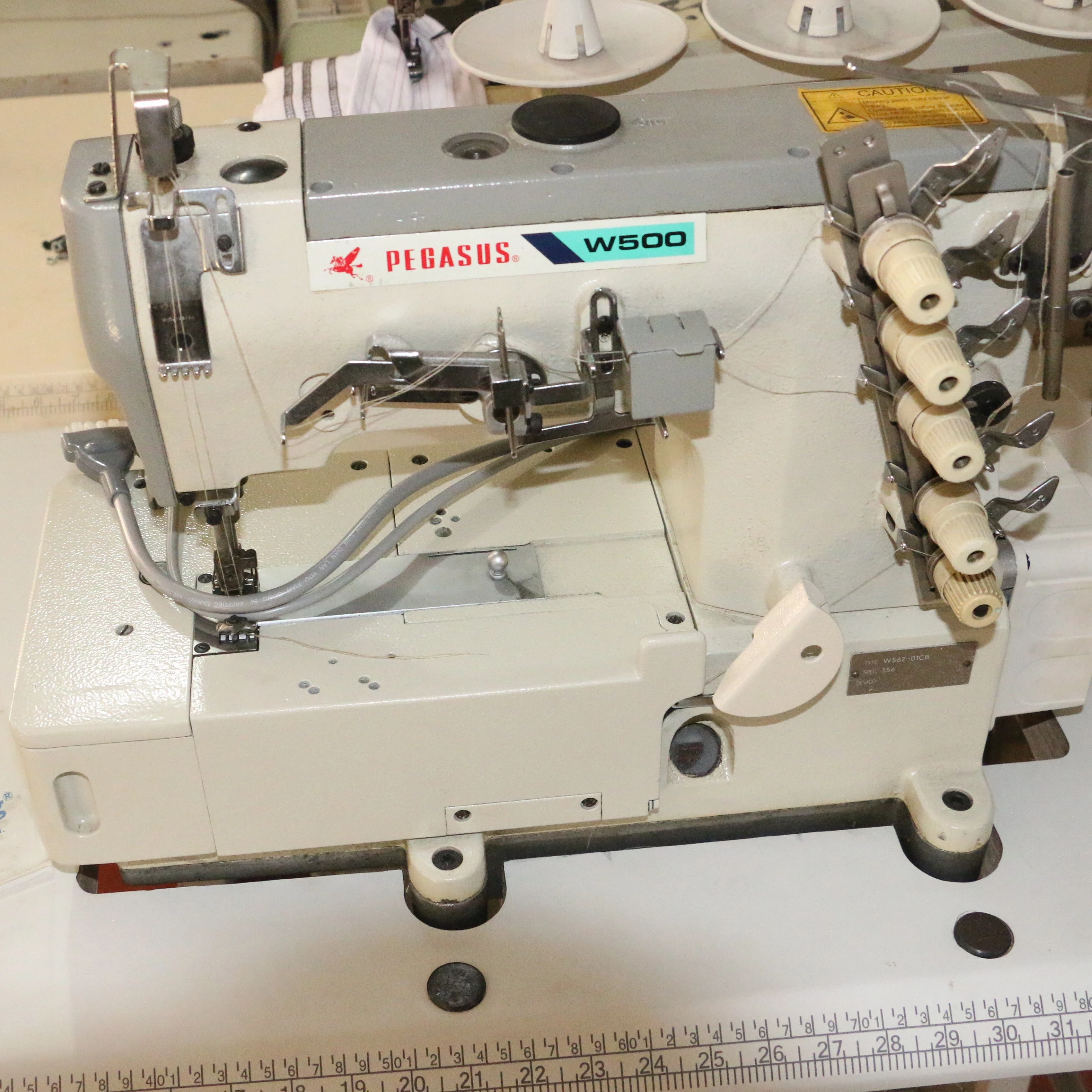 Pegasus w562 Coverstitch Industrial Sewing Machine W500 Interlock Used Reconditioned Maquina De Coser Usada