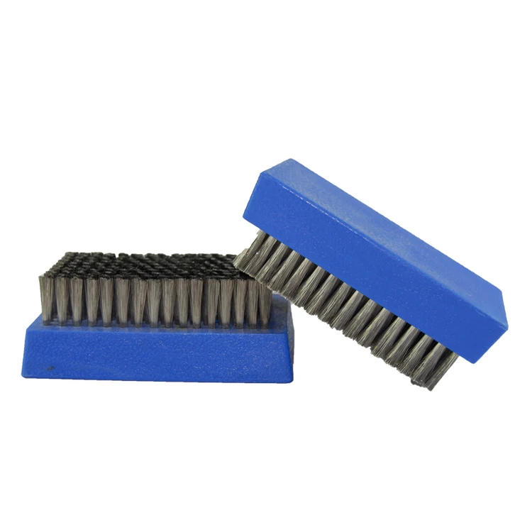 thin cleaning brush