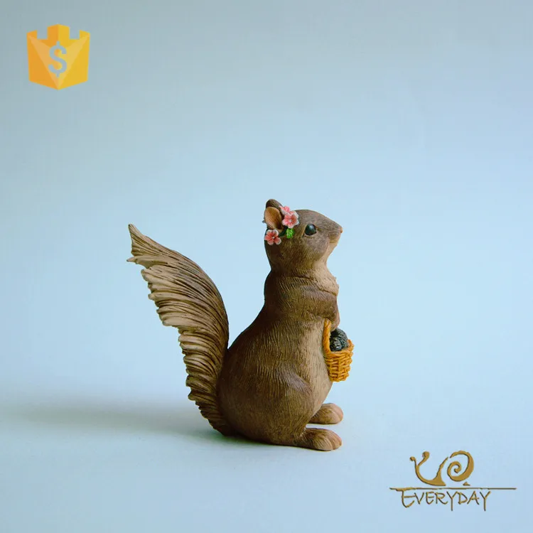 outdoor squirrel figurines