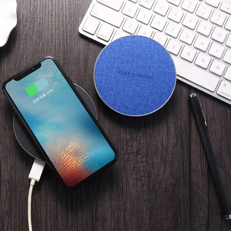 

Wireless Mouse Pad Charger New Products Ultra Slim Round Fast QI Wireless Charger Fast Charging for iPhone 8X for Vivo for Xiao, Black;blue