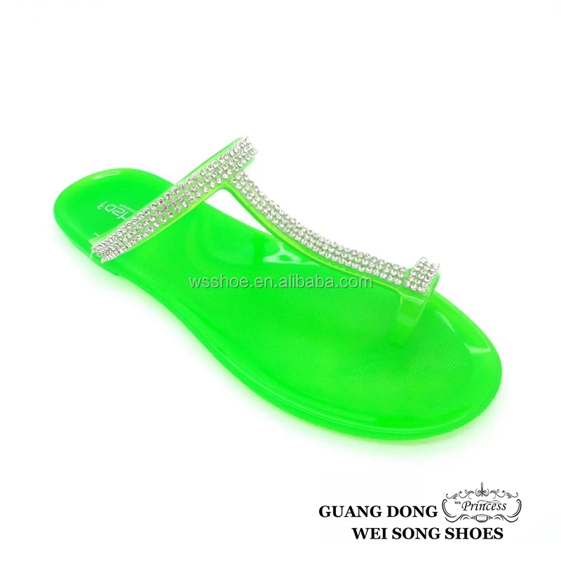 Simple Bright Color Beach Chappal Kinds 