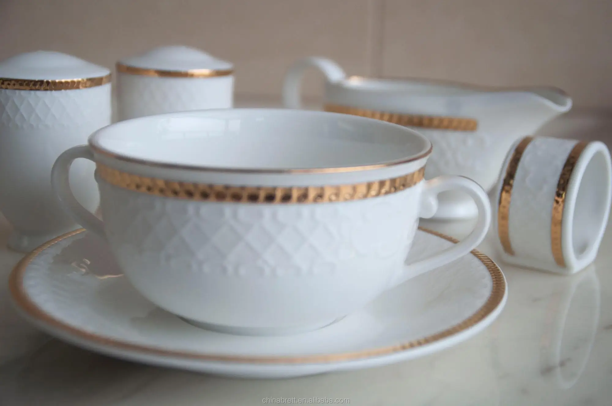Dubai Ceramic Gold Rim Soup Bowl With Handles And Saucer