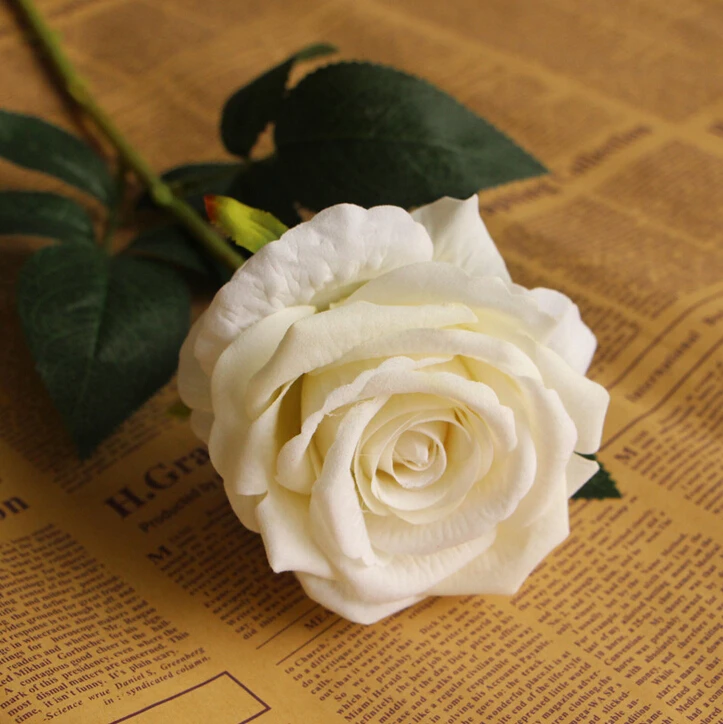 

Factory Direct Wholesale Flowers Artificial Plastic Artificial Flowers For Wedding Decoration