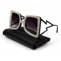

Brand designer Oversized Sunglasses Women Big Wide Temple Bling Stones 2019 Fashion Shades UV400 Vintage Brand Glasses Oculos