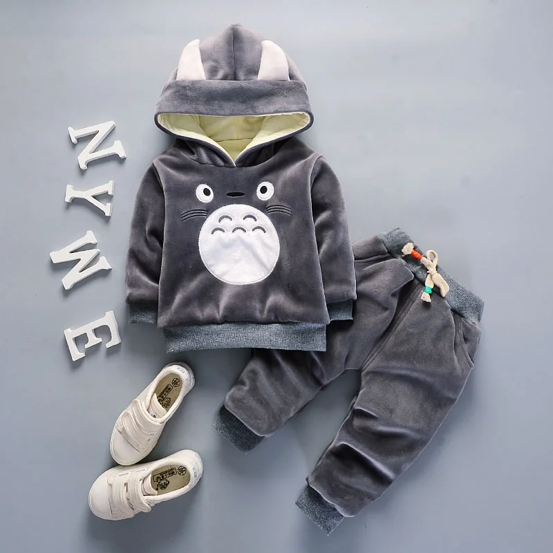 ملابس أطفال عصرية للأطفال الرضع ملابس دافئة لحديثي الولادة مجموعات من قطعتين عليها رسوم كرتونية شتوية للبيع بالجملة