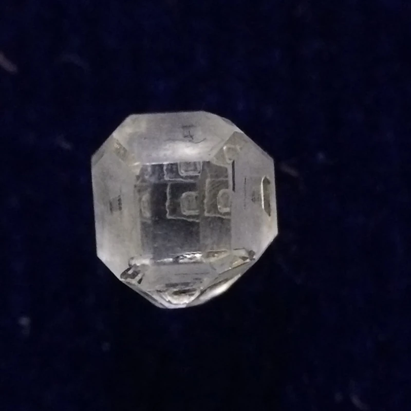 

DEF and VVS VS Rough Uncut Diamond HPHT white lab rough diamond, Def white color