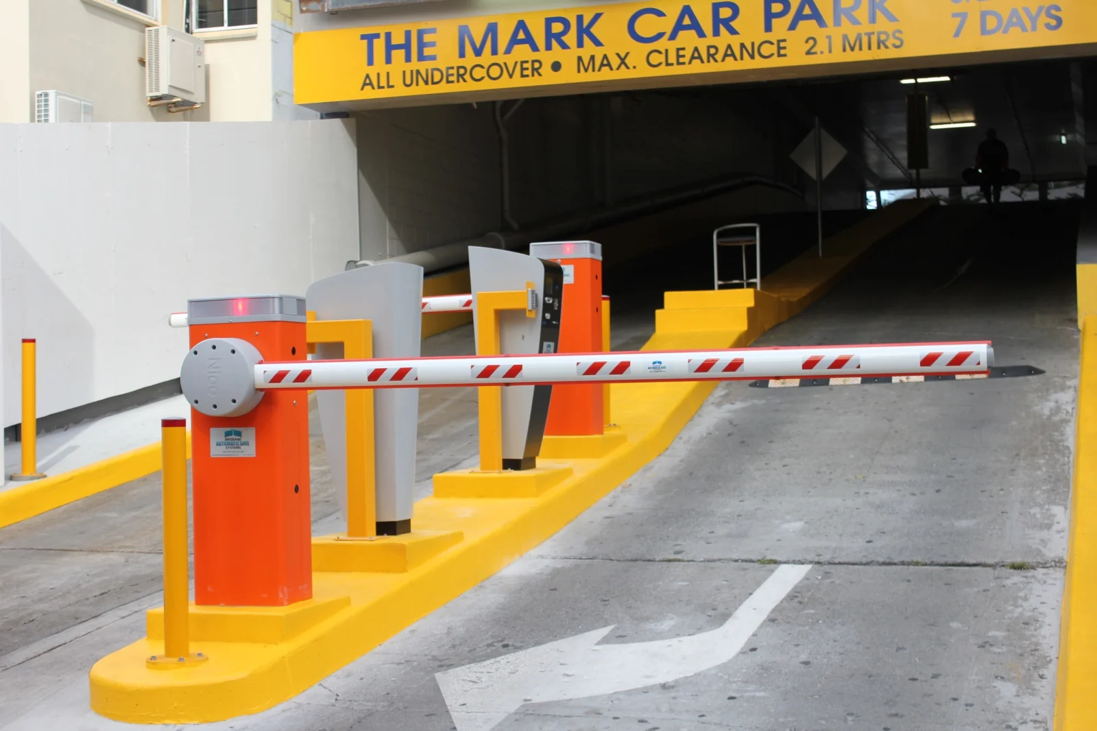 Automatic Electrical Car Parking Arm Boom Barrier Gate System With 2