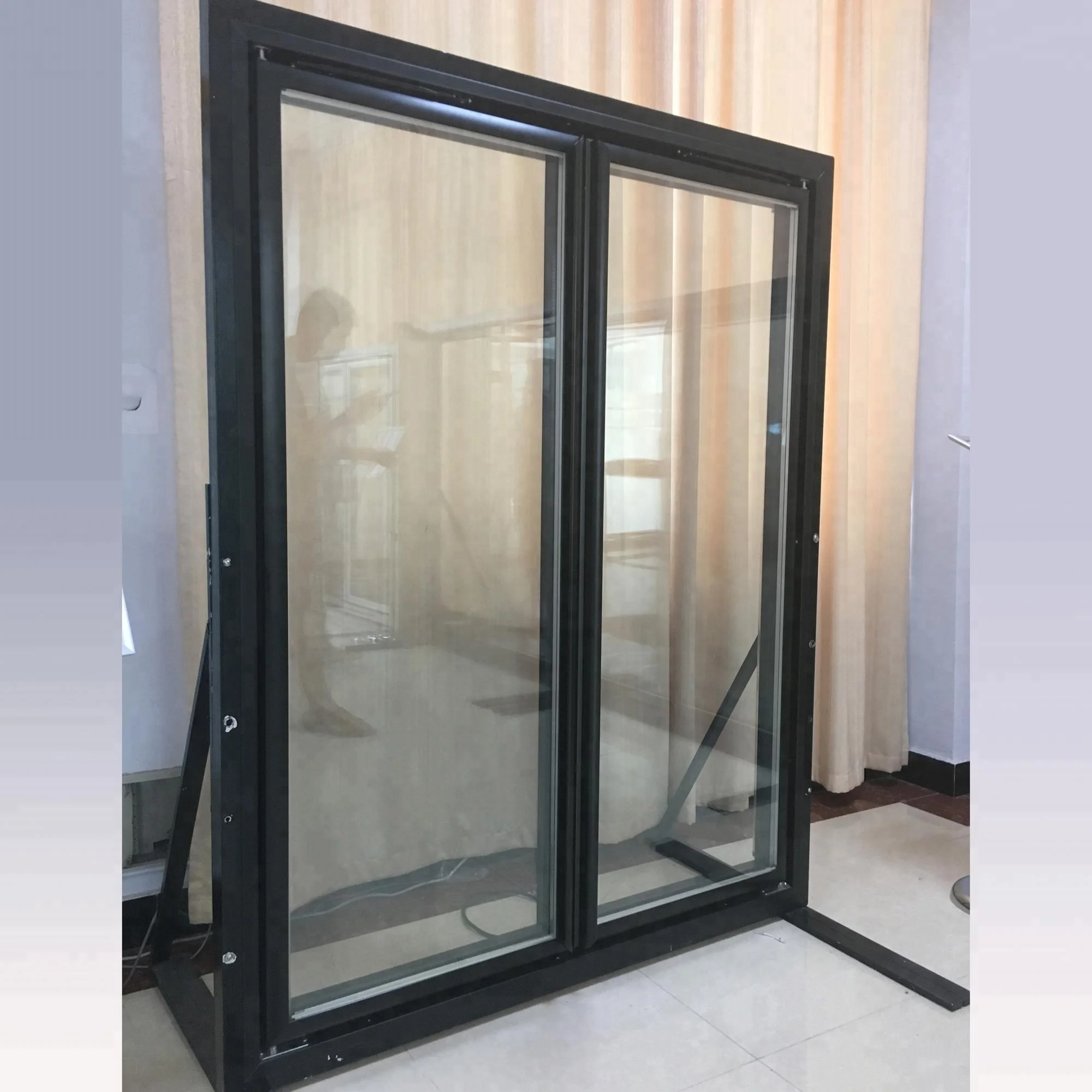 Gass door refrigerator Drinks Vitrine Cooler electric heated