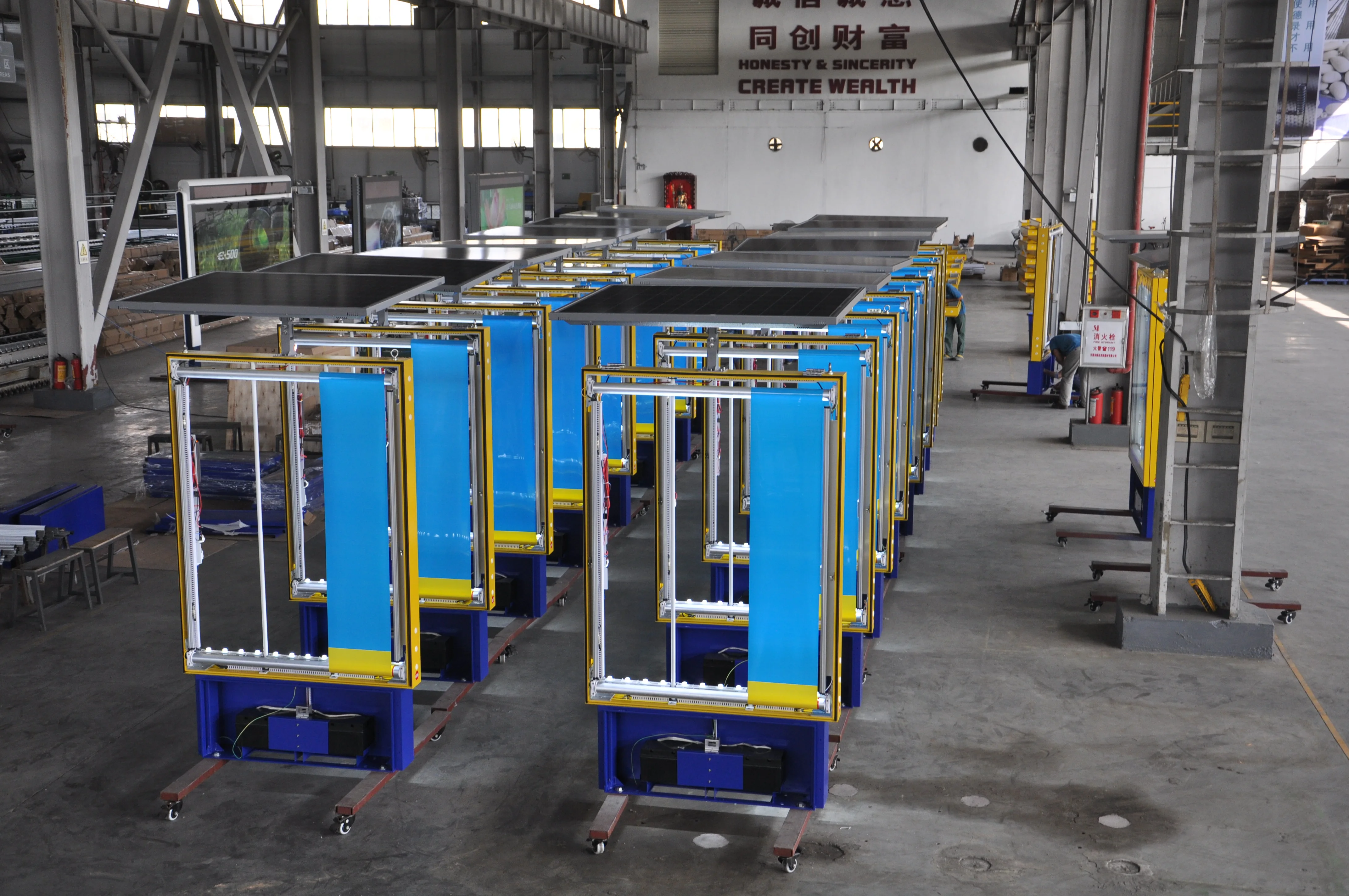 应用程序         车间: 背光,一面静态灯箱广告.(发送光线)