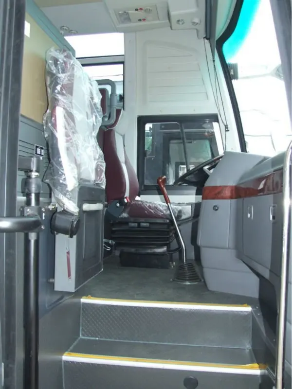 50 Seater Autobuses Price Gdw6121hk New Bus Model - Buy Autobuses Price ...