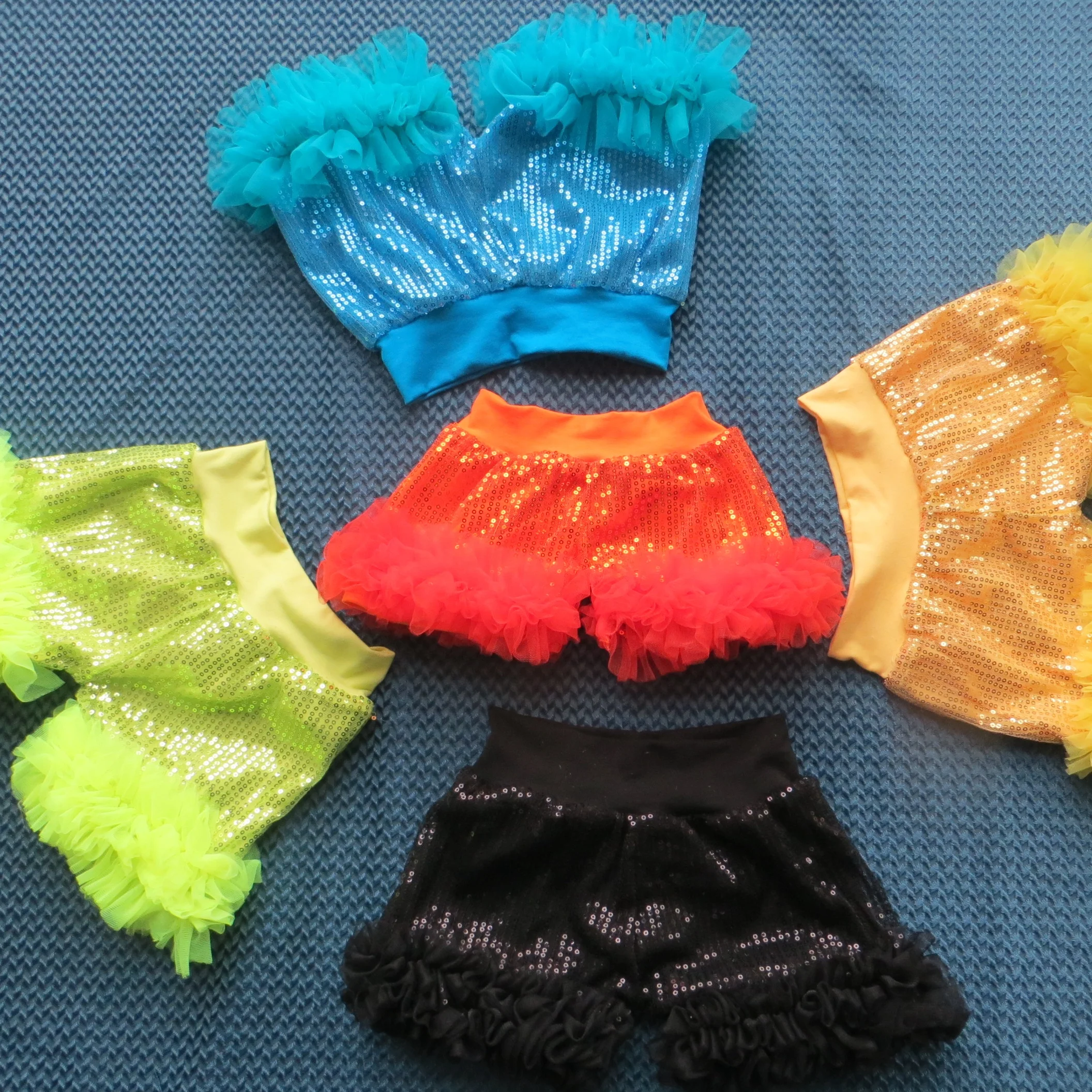 

Wholesale Boutique Popular Girls Ruffle Multicolor Elastic Waist sequin Shorts Baby Shorts With Paillette Fashionable Design