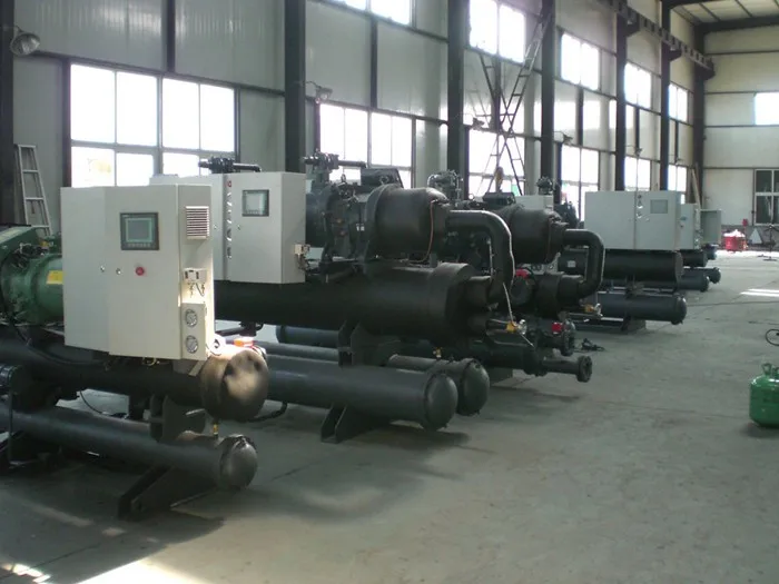 120TR Screw Water Cooled Chiller Cooling Tower System Energy Efficient