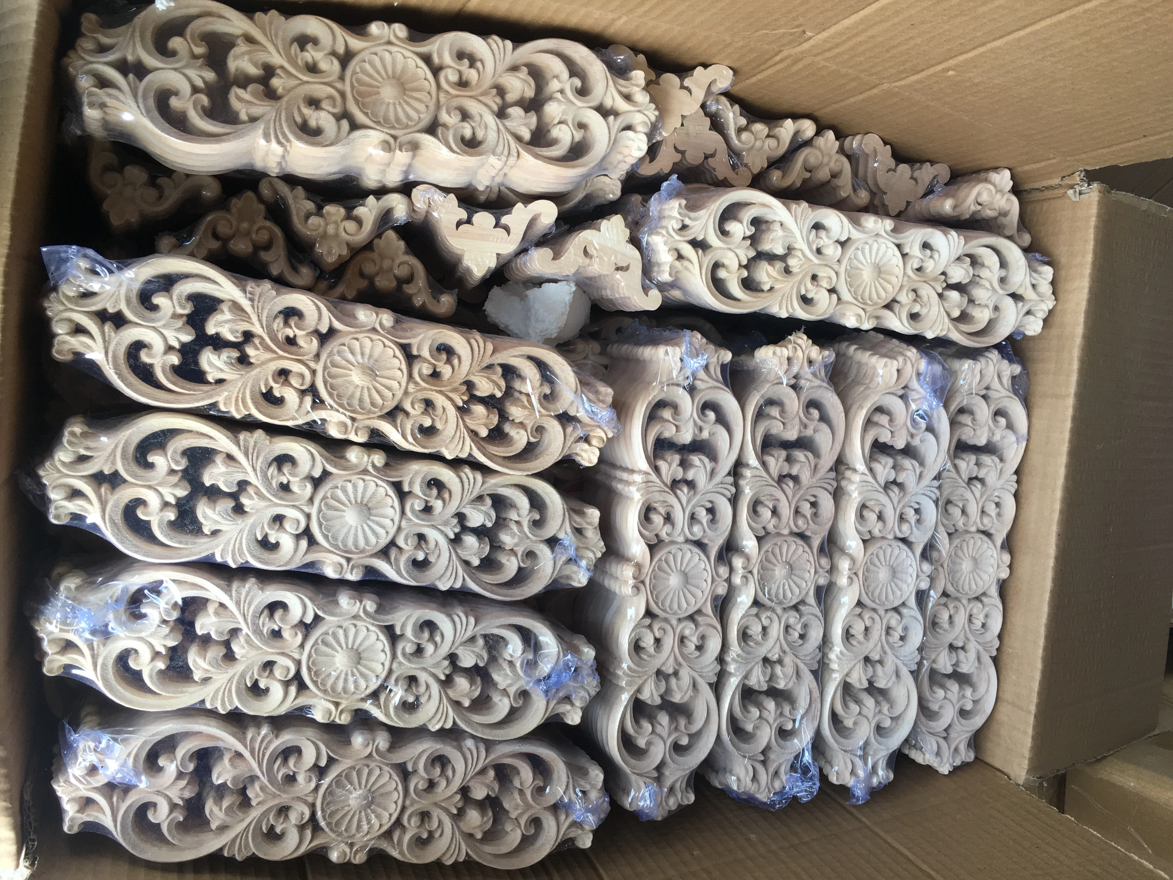 
CNC carved Rubber wood appliques and onlays for home decoration 