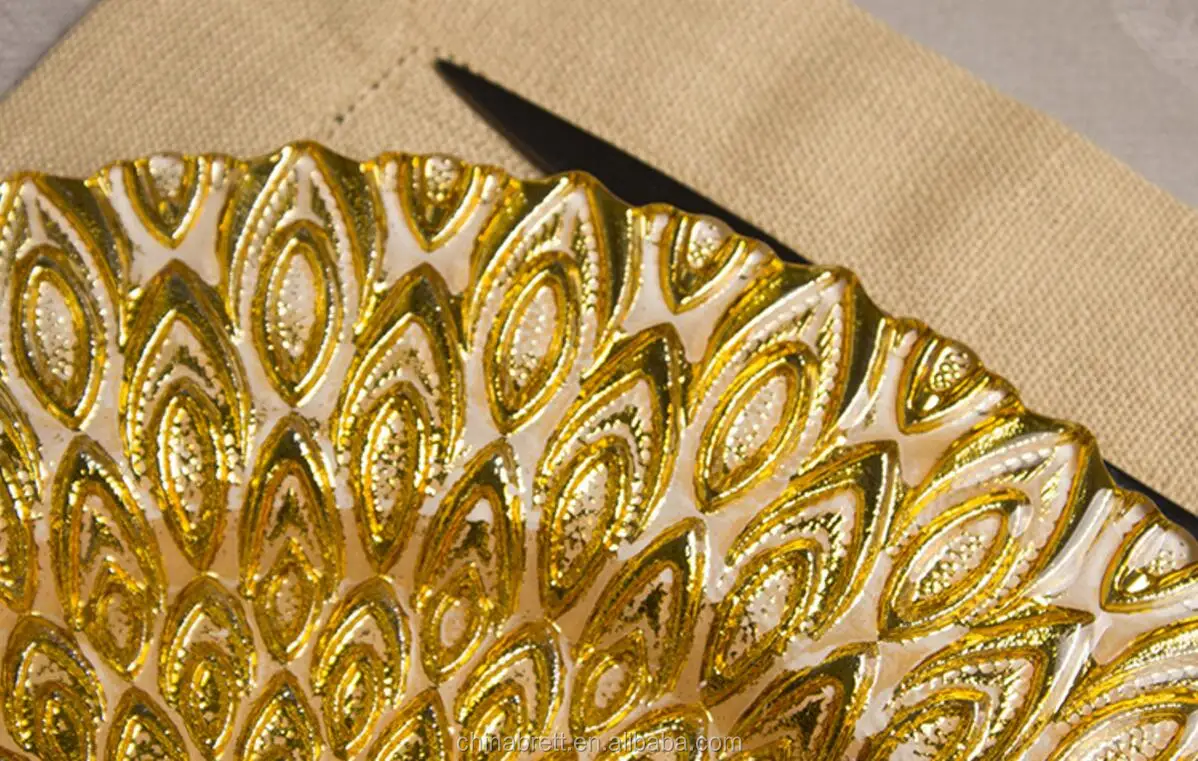 Guangzhou Tableware 33cm Gold Glass Charger Plate For Wedding Party