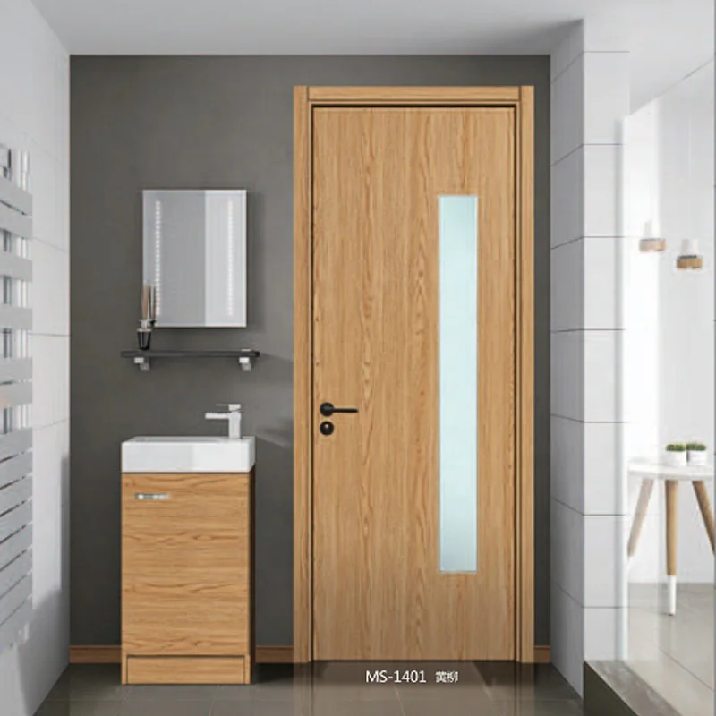 Двери для ванной и туалета москва. Деревянная дверь в ванную. Двери для ванной комнаты. Дверь в санузел. Двери в ванную комнату и туалет.
