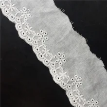 single edged scalloped lace