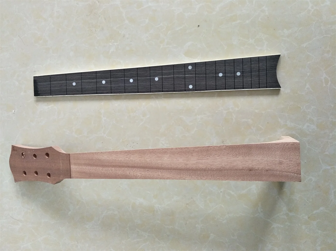 Finished Okoume Guitar Neck For Classical Guitar China Facaotry