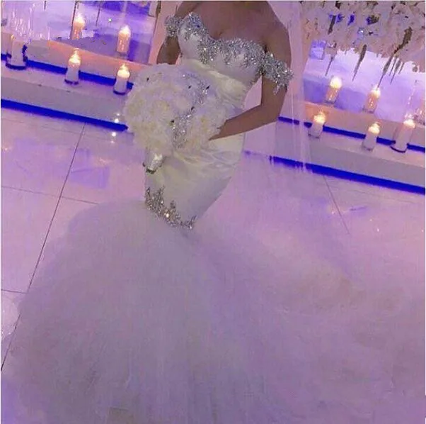 

Off-the-shoulder Mermaid Wedding Dresses 2021 Hot Selling New Court Train Luxury Crystal Rhinestone Tulle Bridal Gowns