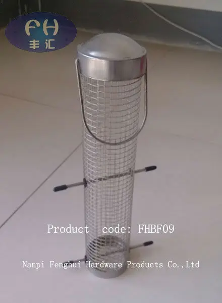 squirrel bird feeder