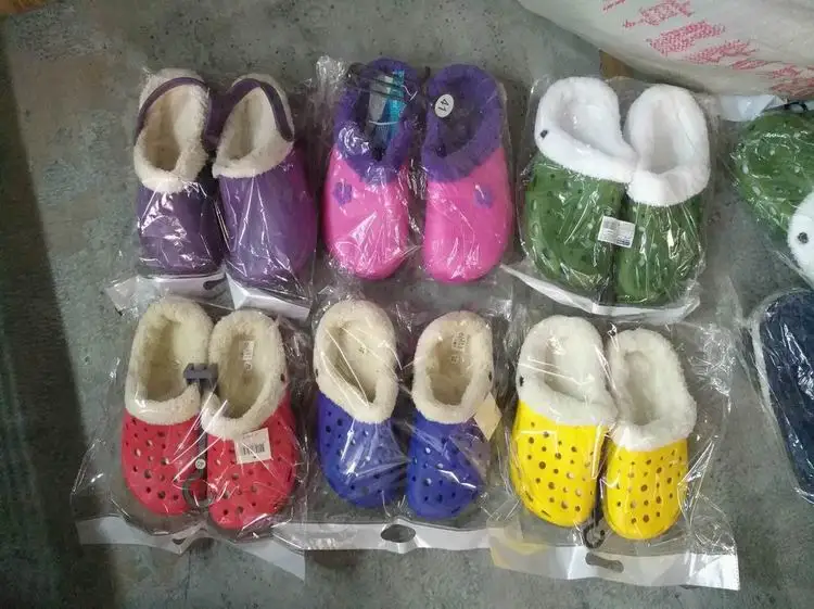 
stock lot shoes garden clog eva hole shoe mens women kids winter clogs with fur inside 