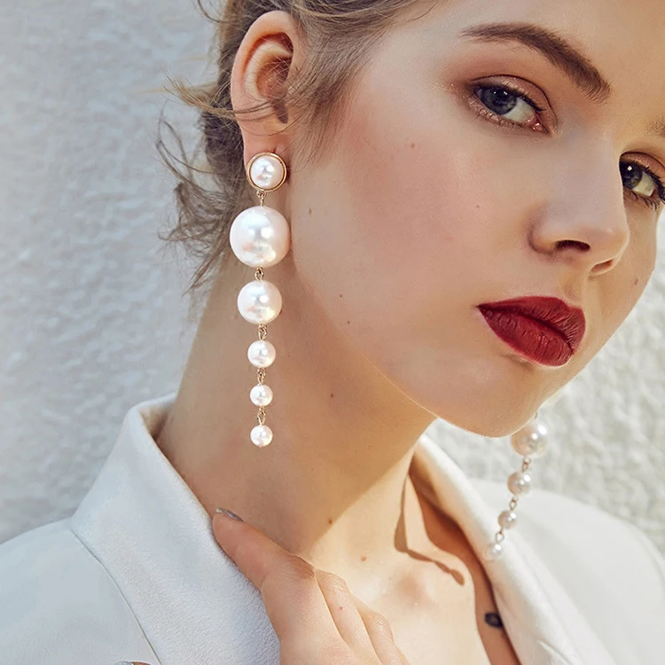 

Trendy Elegant Big Simulated Pearl Long Drop Earrings Statement Dangle Earrings For Wedding Party Gift (KDR018), Same as the picture