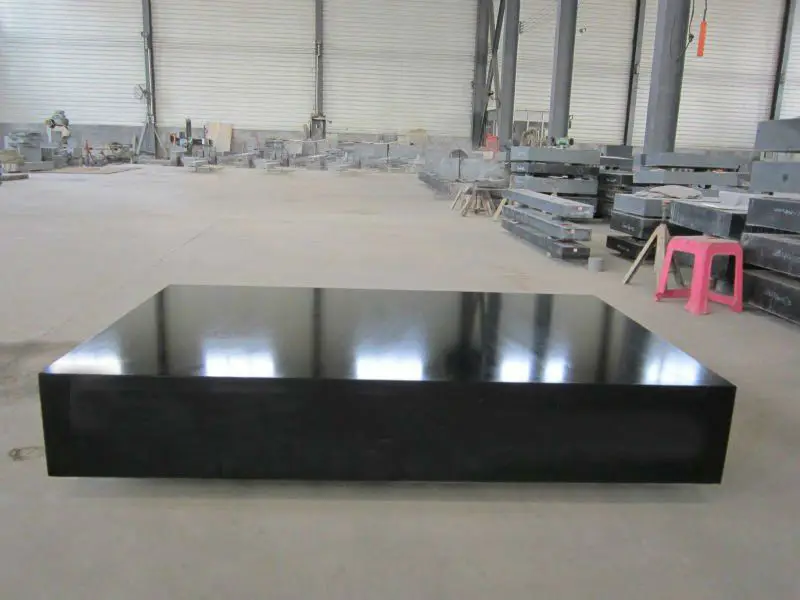 Granite_table_for_measuring