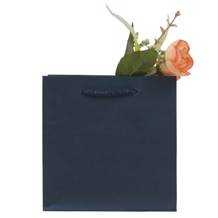 Wholesale luxury custom gift packaging storage kraft shopping paper bags