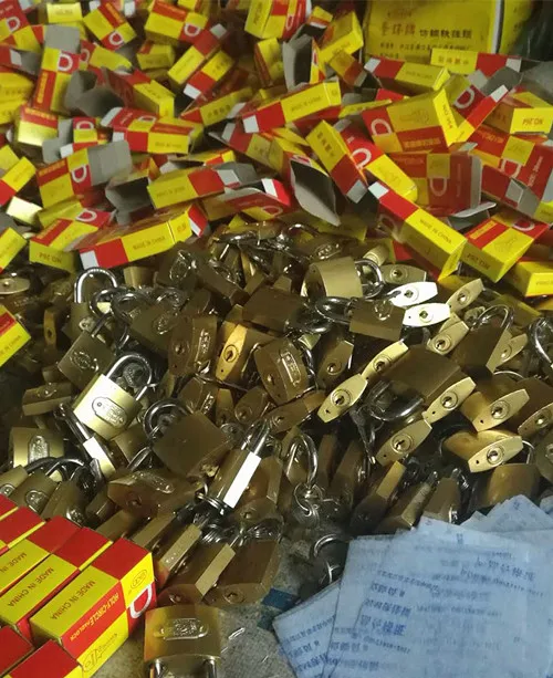 
Factory wholesale fine polishing big small thin type best safty cheap price imitate brass padlock 