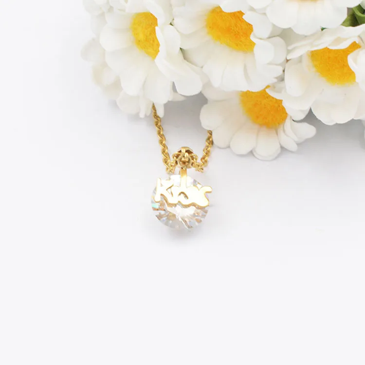 

fashion simple couples kiss zircon pendant jewelry set