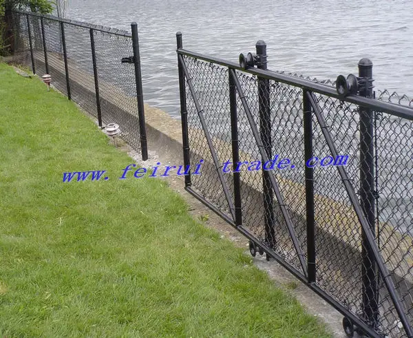 chain link fence gate.jpg