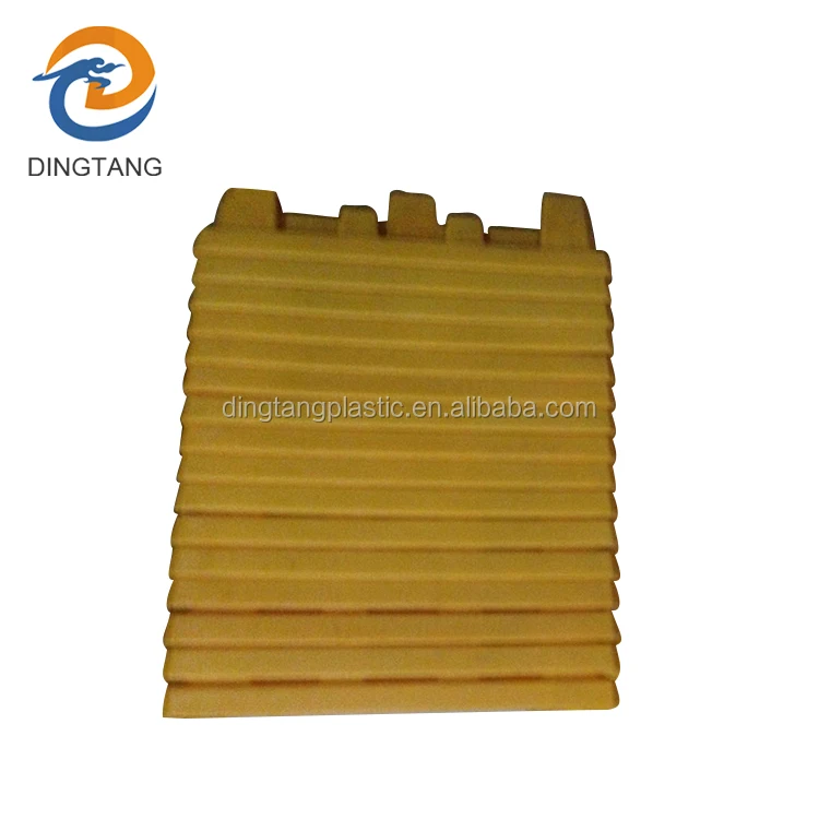 
Low Profile Polyethylene 1300*1300*300mm 4 drum spill control pallets China 