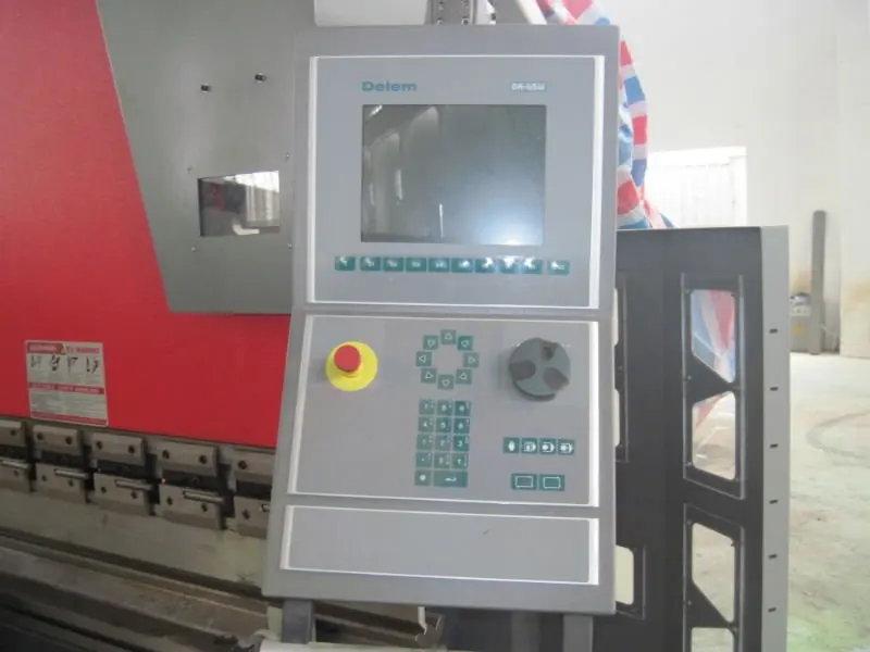 2WC67Y160TON 6000 Electro Hydraulic Synchronous CNC Press Brake With DA69 Delem System/2WC67K 160ton 6000 Tandem Bending Machine
