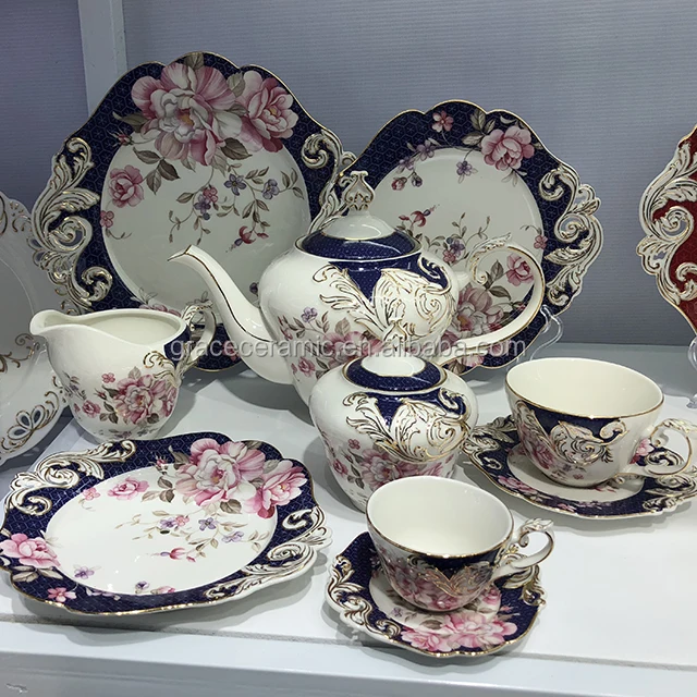 Modern 17pieces Luxury Saudi Arabia Tea Set Fancy Floral Embossed