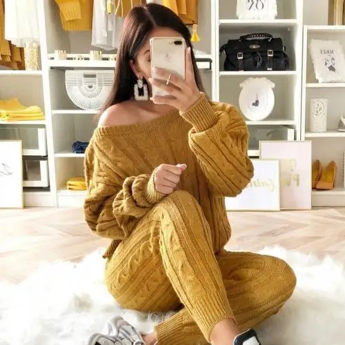 

Factory Made Plunging Chunky Knitted Drop off Shoulder Oversized Long Women Pullover Sweater