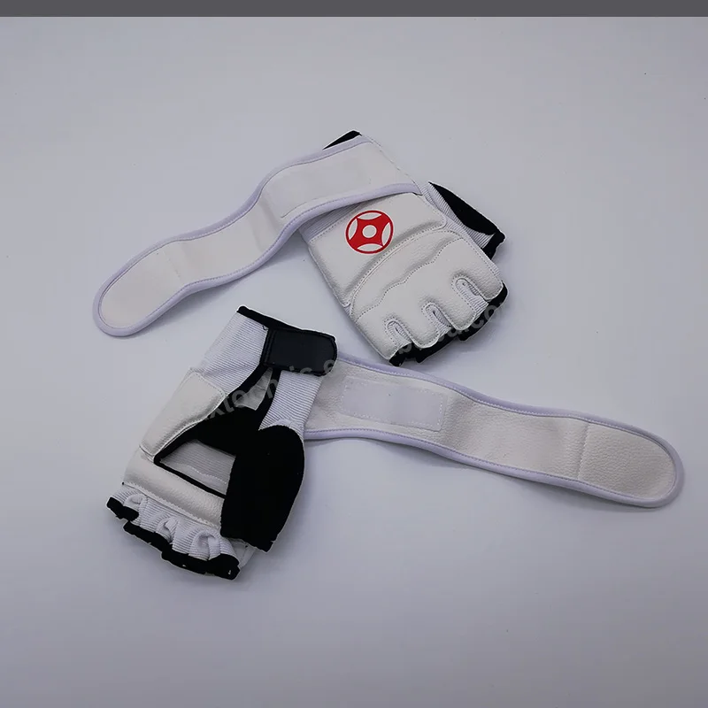 White Kyokushin Karate Gloves For Child Buy White Children Karate