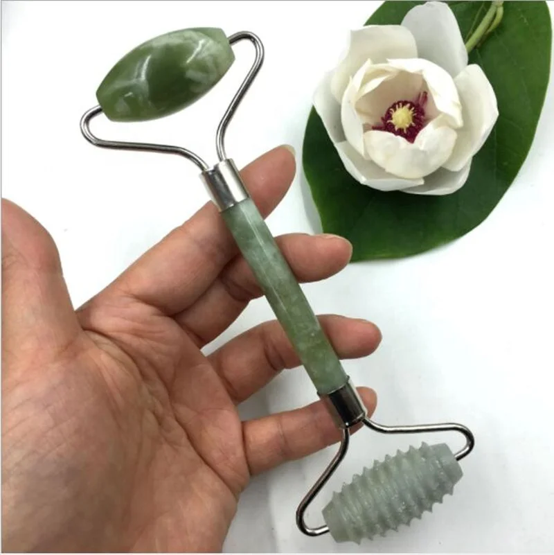Jade roller.jpg