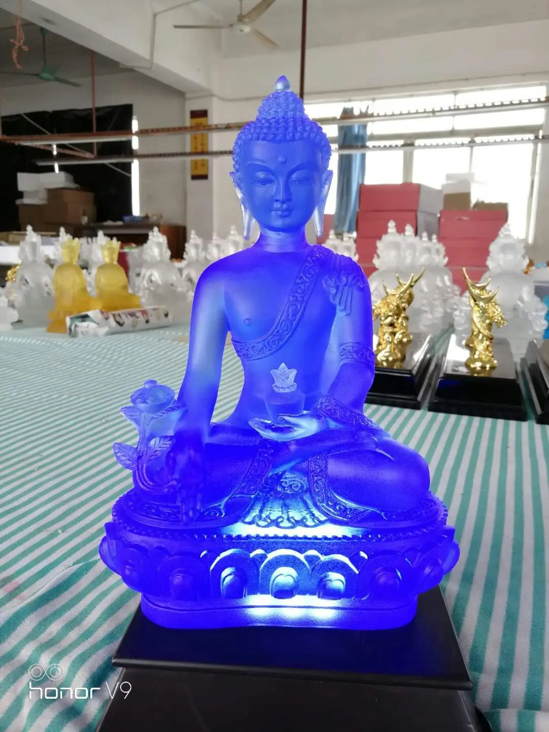 Crystal Tibetan Blue Medicine Buddha Statue/liuli Buddha Wy0213 Buy