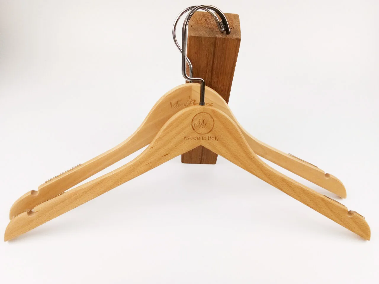 Cy297 Cheap Natural Wood Clothes Hangers With Nonslip For Men's Coat Buy Cheap Wood Hangers